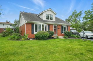941 W 54th Place, Merrillville, IN 46410