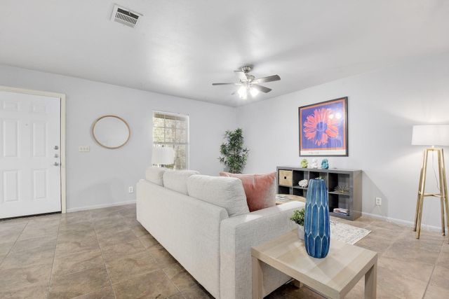 6209 Langham ST, Austin, TX 78741