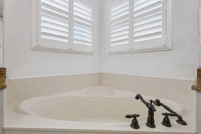 5107 NE 122ND BOULEVARD, Oxford, FL 34484