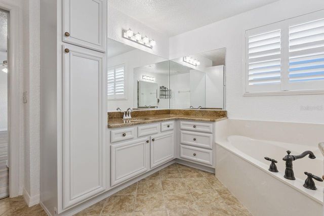 5107 NE 122ND BOULEVARD, Oxford, FL 34484