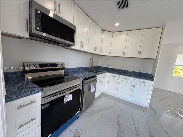 1606 NW 12th Ave, Fort Lauderdale, FL 33311