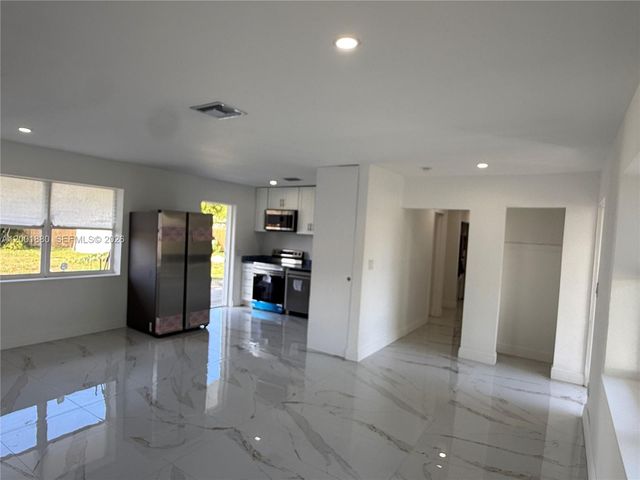 1606 NW 12th Ave, Fort Lauderdale, FL 33311