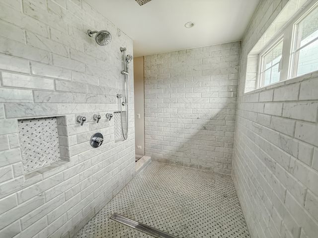 8884 Port Washington Drive, Frankfort, IL 60423