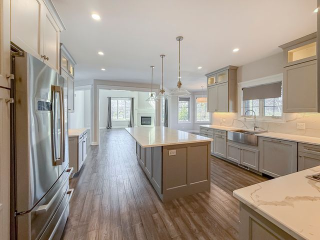 8884 Port Washington Drive, Frankfort, IL 60423