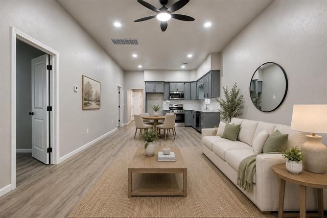 1017 E Cavanaugh Street, El Reno, OK 73036