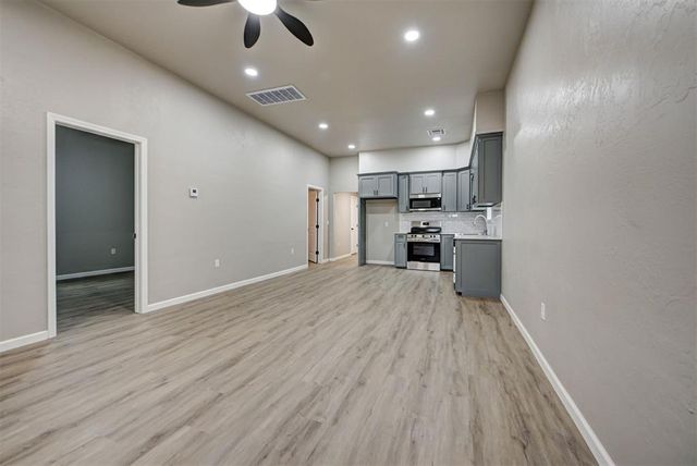 1017 E Cavanaugh Street, El Reno, OK 73036