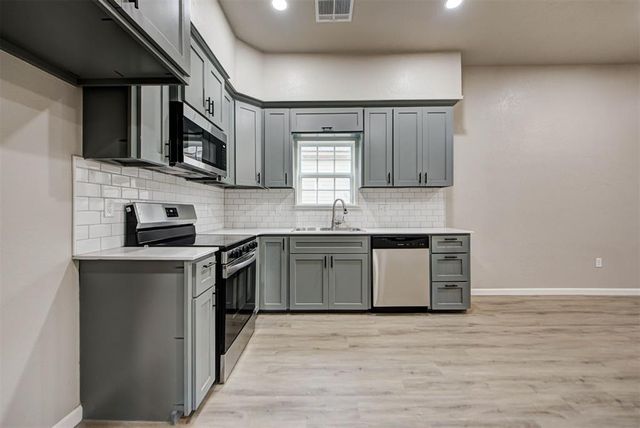 1017 E Cavanaugh Street, El Reno, OK 73036