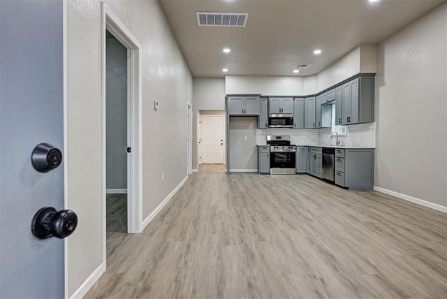1017 E Cavanaugh Street, El Reno, OK 73036