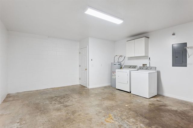 180 E MINNEHAHA AVENUE, Clermont, FL 34711