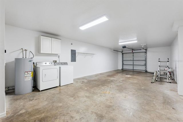 180 E MINNEHAHA AVENUE, Clermont, FL 34711