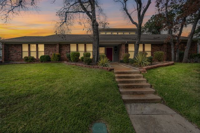 1924 Druid Lane, Fort Worth, TX 76112