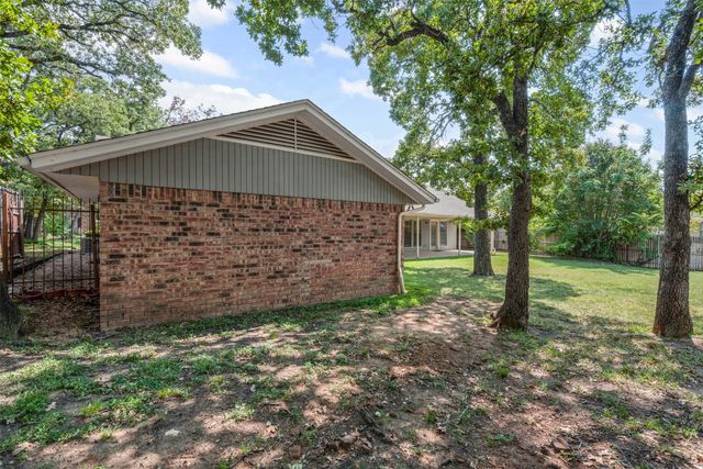 1924 Druid Lane, Fort Worth, TX 76112