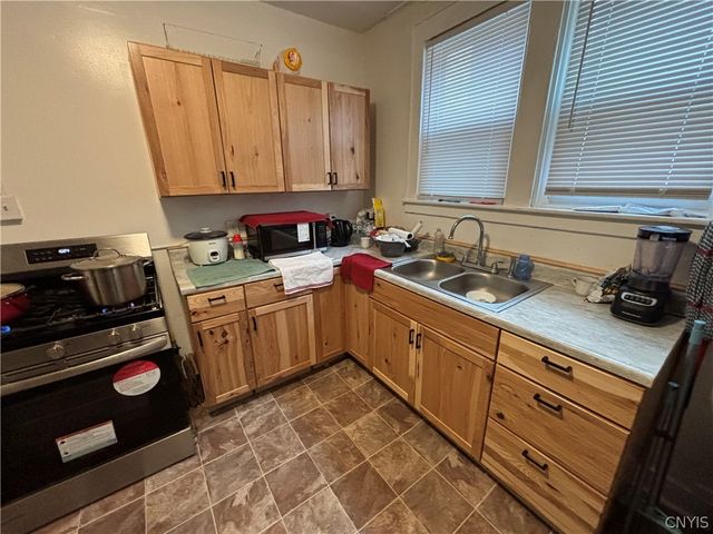 2515 Midland Avenue 2517, Syracuse, NY 13205