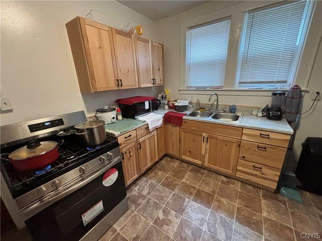 2515 Midland Avenue 2517, Syracuse, NY 13205