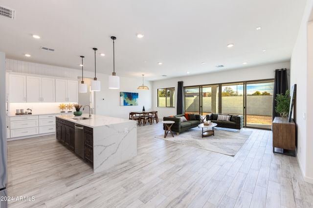 14429 N 75TH Drive, Peoria, AZ 85381