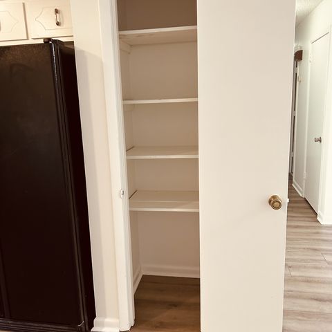 5600 Country Dr Apt 160, Nashville, TN 37211