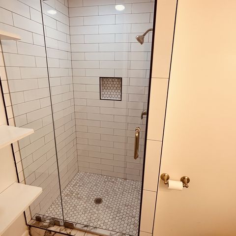 5600 Country Dr Apt 160, Nashville, TN 37211