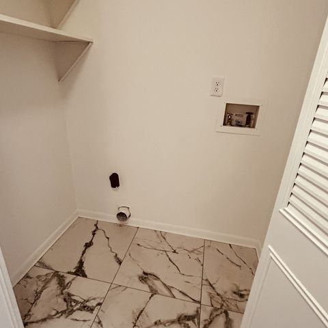 5600 Country Dr Apt 160, Nashville, TN 37211