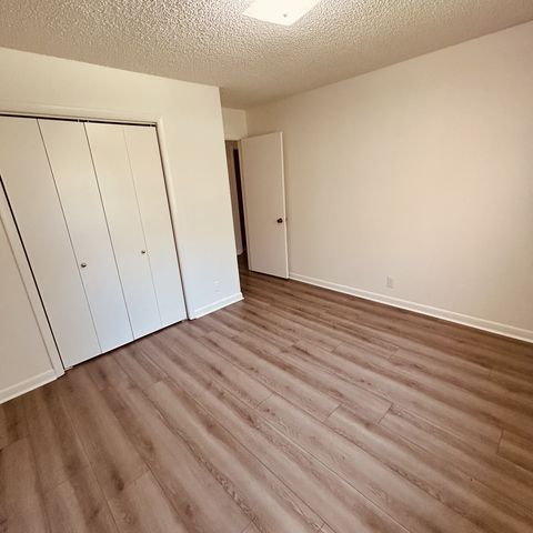 5600 Country Dr Apt 160, Nashville, TN 37211