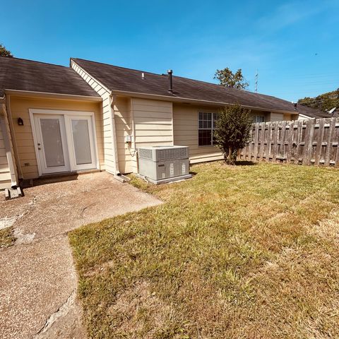 5600 Country Dr Apt 160, Nashville, TN 37211