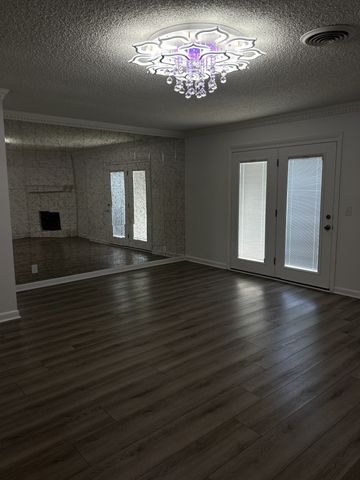 5600 Country Dr Apt 160, Nashville, TN 37211