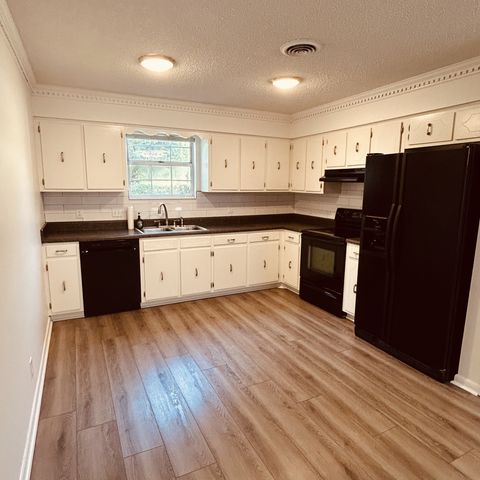 5600 Country Dr Apt 160, Nashville, TN 37211