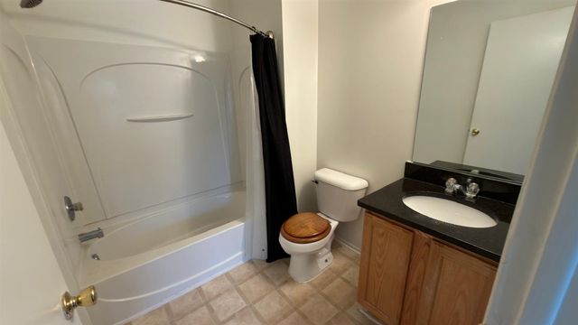 15602 Stone Crossing Drive, Southfield, MI 48075