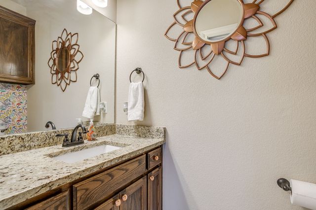 4912 Ridglea Hills Court, Fort Worth, TX 76116