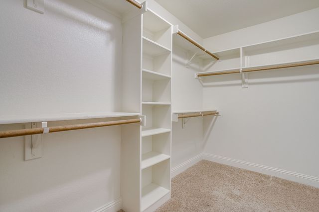 4912 Ridglea Hills Court, Fort Worth, TX 76116