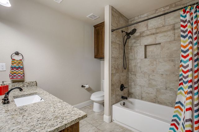 4912 Ridglea Hills Court, Fort Worth, TX 76116