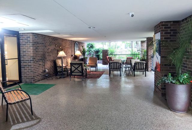 1235 Yale Place 1701, Minneapolis, MN 55403