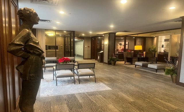1235 Yale Place 1701, Minneapolis, MN 55403
