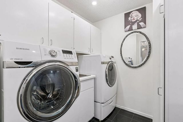 1235 Yale Place 1701, Minneapolis, MN 55403