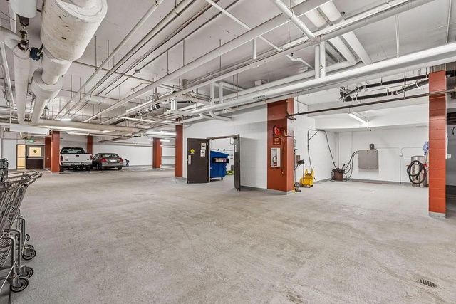 1235 Yale Place 1701, Minneapolis, MN 55403