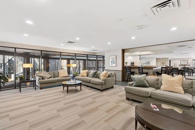 1235 Yale Place 1701, Minneapolis, MN 55403