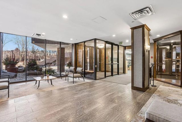 1235 Yale Place 1701, Minneapolis, MN 55403