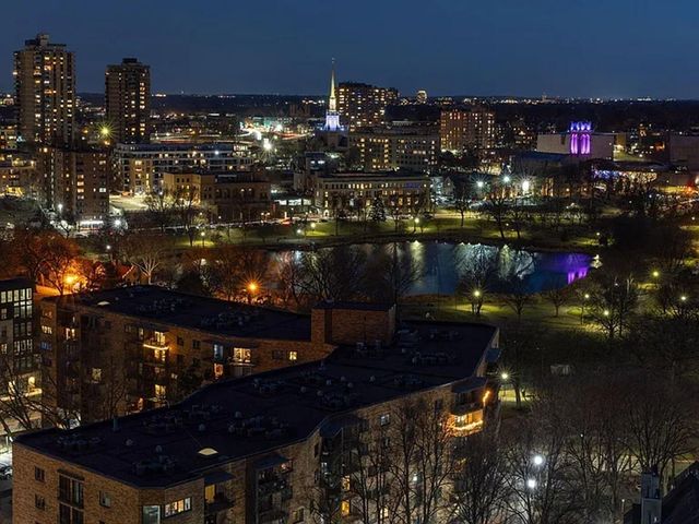 1235 Yale Place 1701, Minneapolis, MN 55403