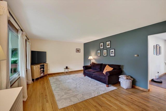 187 Sterling Drive, Oregon, WI 53575