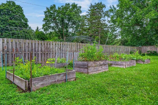 187 Sterling Drive, Oregon, WI 53575