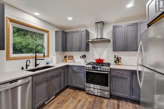 187 Sterling Drive, Oregon, WI 53575