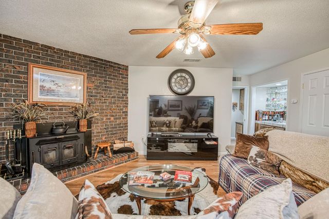 6680 N Remington Avenue, Fresno, CA 93704