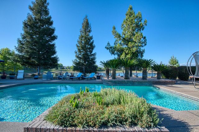 6680 N Remington Avenue, Fresno, CA 93704
