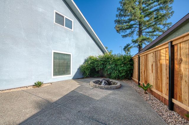 6680 N Remington Avenue, Fresno, CA 93704