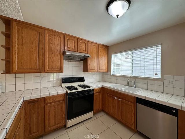 23740 Welby Way, West Hills, CA 91307