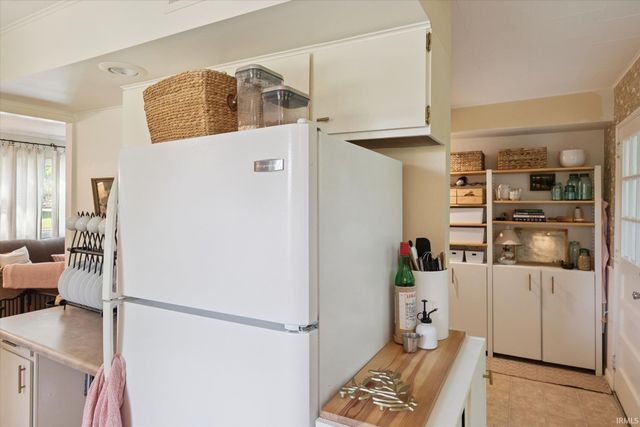 2003 E Washington Street, South Bend, IN 46617