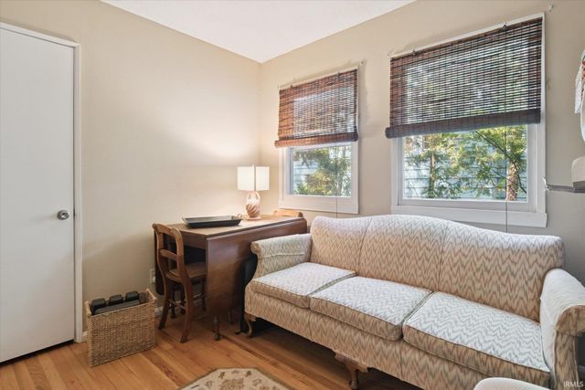 2003 E Washington Street, South Bend, IN 46617