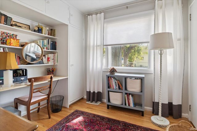 2003 E Washington Street, South Bend, IN 46617