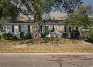 2003 E Washington Street, South Bend, IN 46617