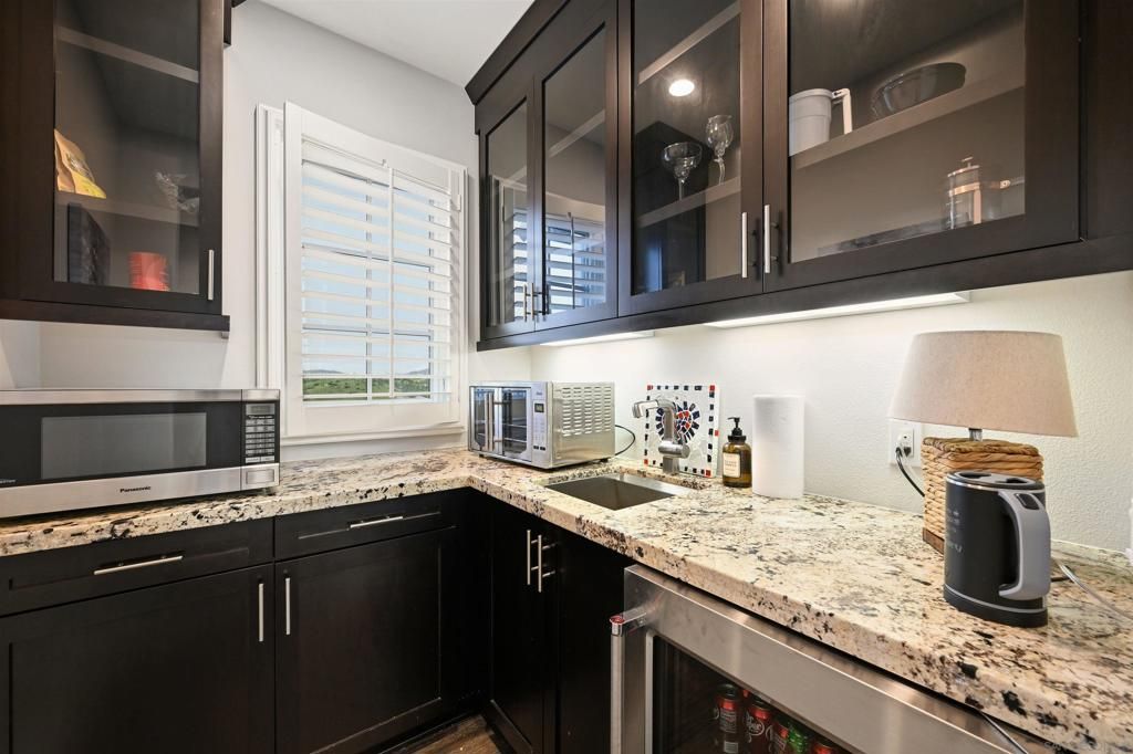 Image 24 of property listing at 14849 Chesfield Ct, San Diego, CA 92127