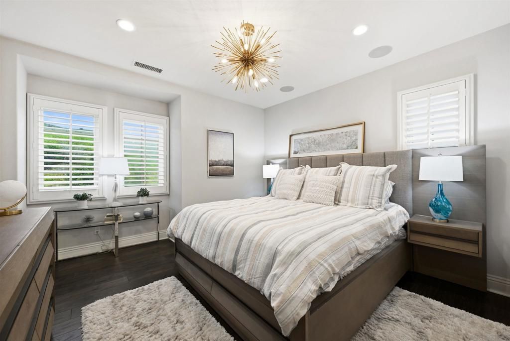 Image 25 of property listing at 14849 Chesfield Ct, San Diego, CA 92127